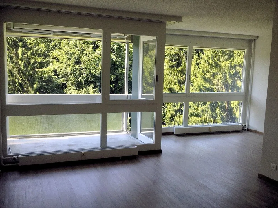 Appartamento moderno 4.5 locali con vista panoramica a Kleefeld
