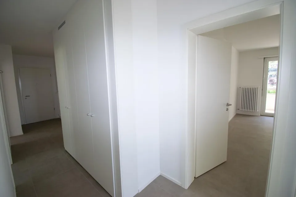 Erste Vermietung nach kompletter Sanierung / Zentrale Lage