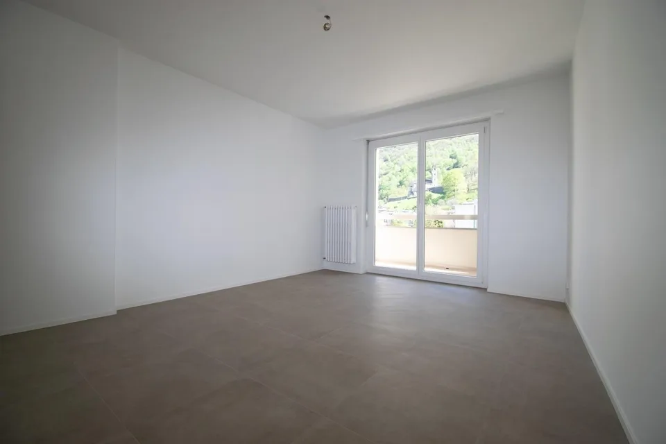 Erste Vermietung nach kompletter Sanierung / Zentrale Lage