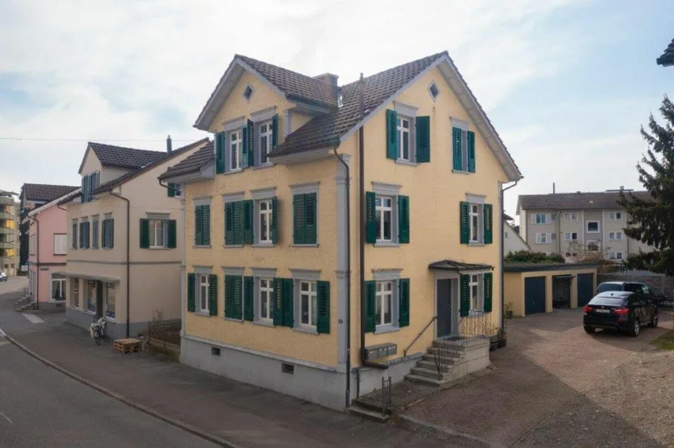 Appartement confortable 3.5 pièces avec balcon dans un emplacement central à Romanshorn – photo 16 sur 17