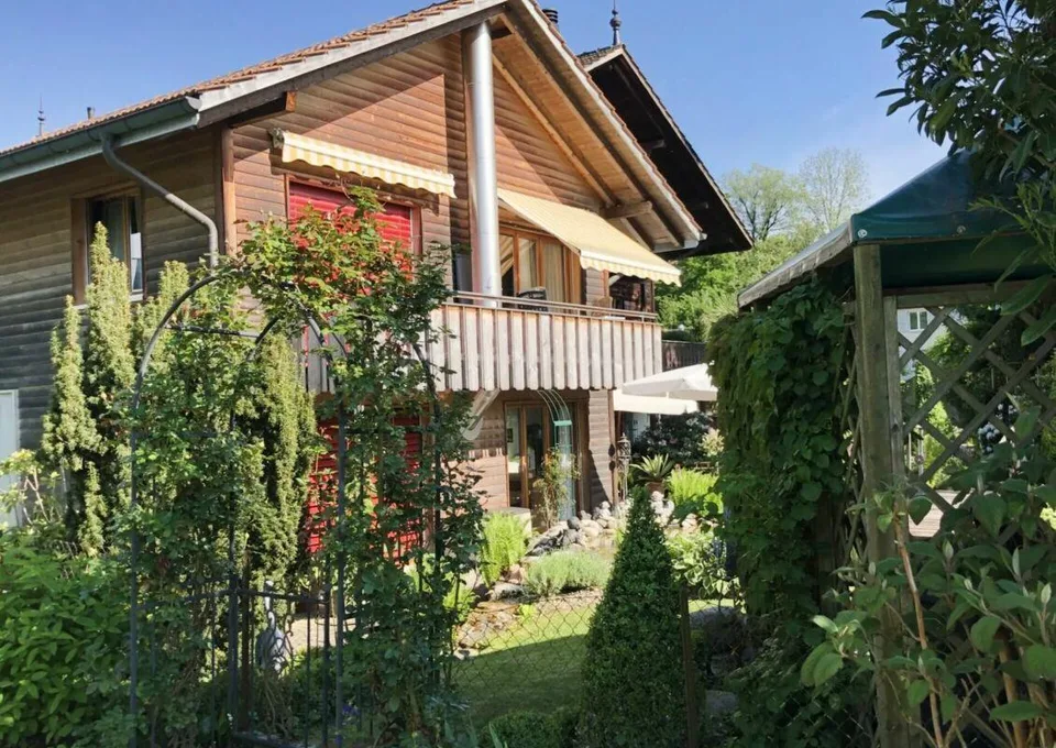 Casa a schiera di 4,5 locali in una meravigliosa zona residenziale a Burgdorf