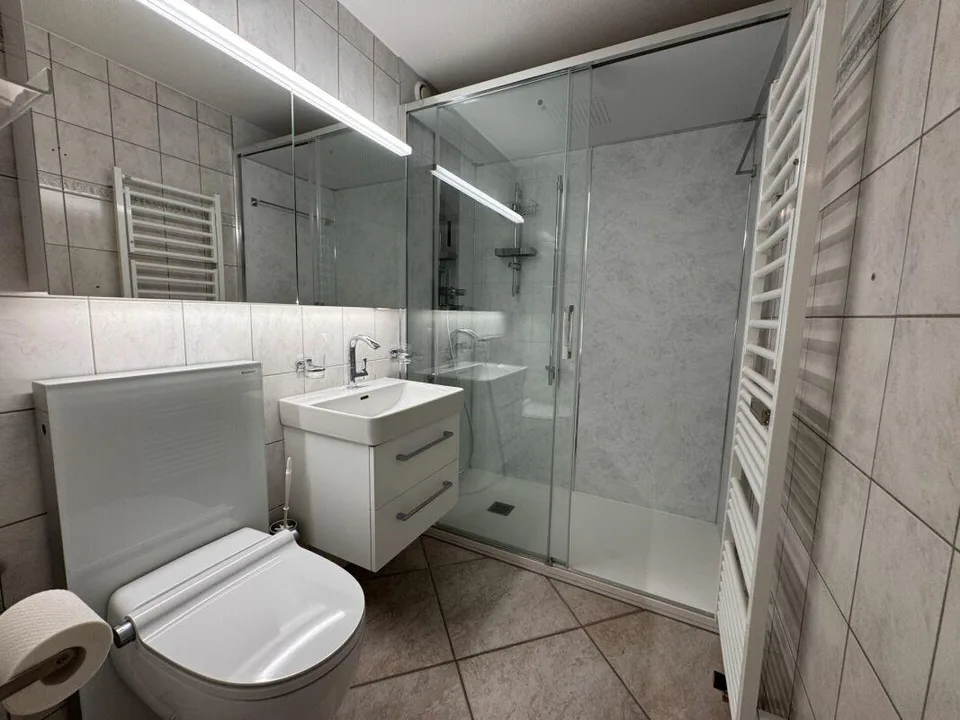 Moderne 3.5-Zimmer-Wohnung mit Parkblick