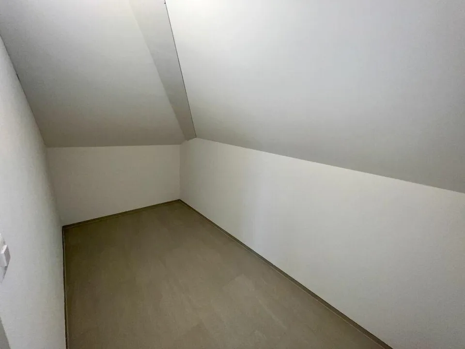 Traumhafte 5-Zi.Maisonette-Wohnung mit Weitblick - Wohnen im Grünen...