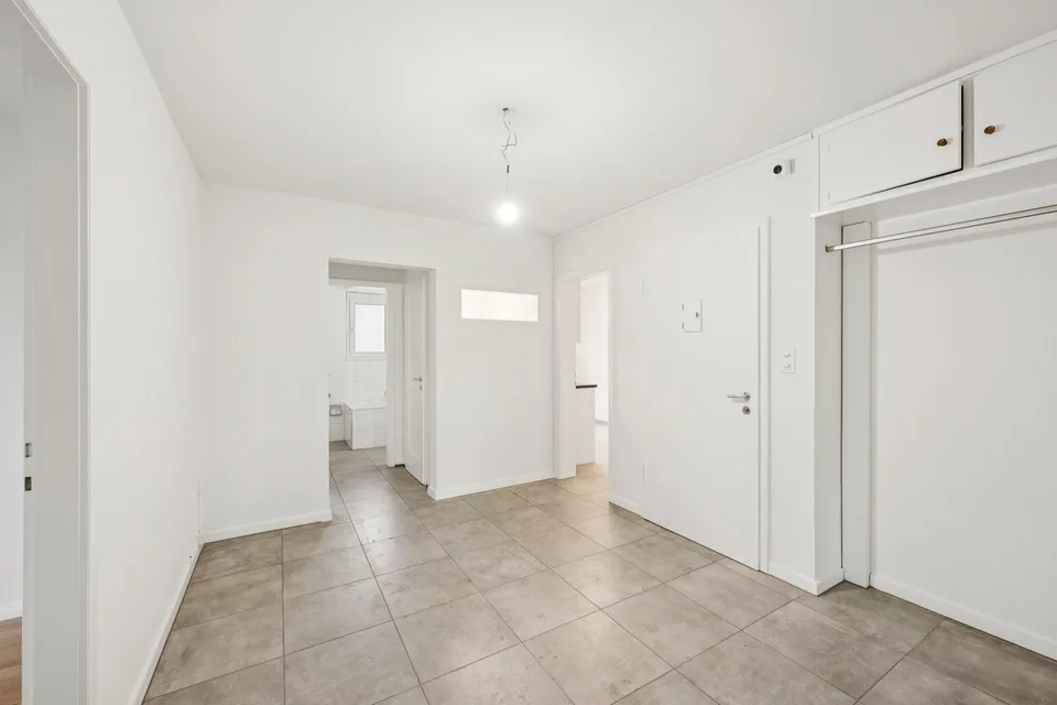 Frisch renovierte 4-Zimmerwohnung mit optional mietbarer Mansarde