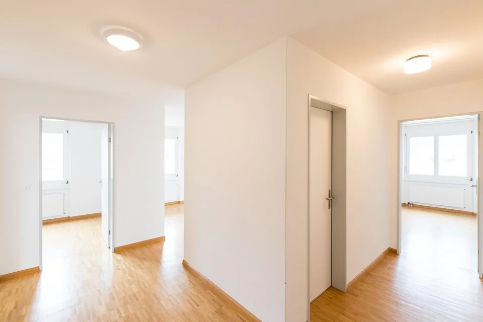 Schöne, helle 4½-Zimmerwohnung im 1.OG