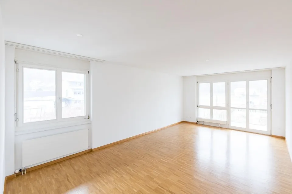 Schöne, helle 4½-Zimmerwohnung im 1.OG