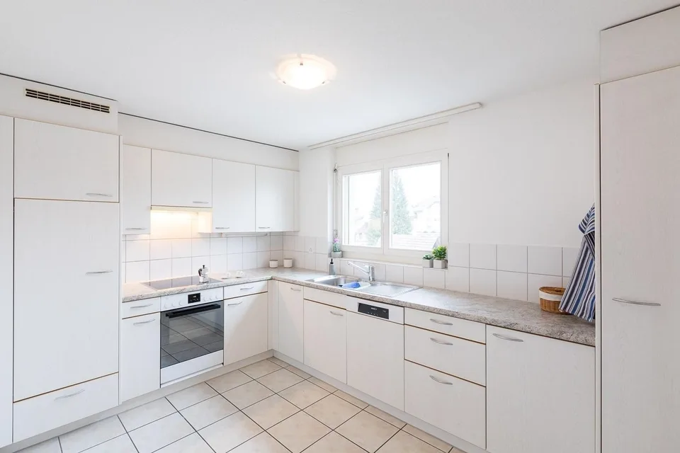 Schöne, helle 4½-Zimmerwohnung im 1.OG