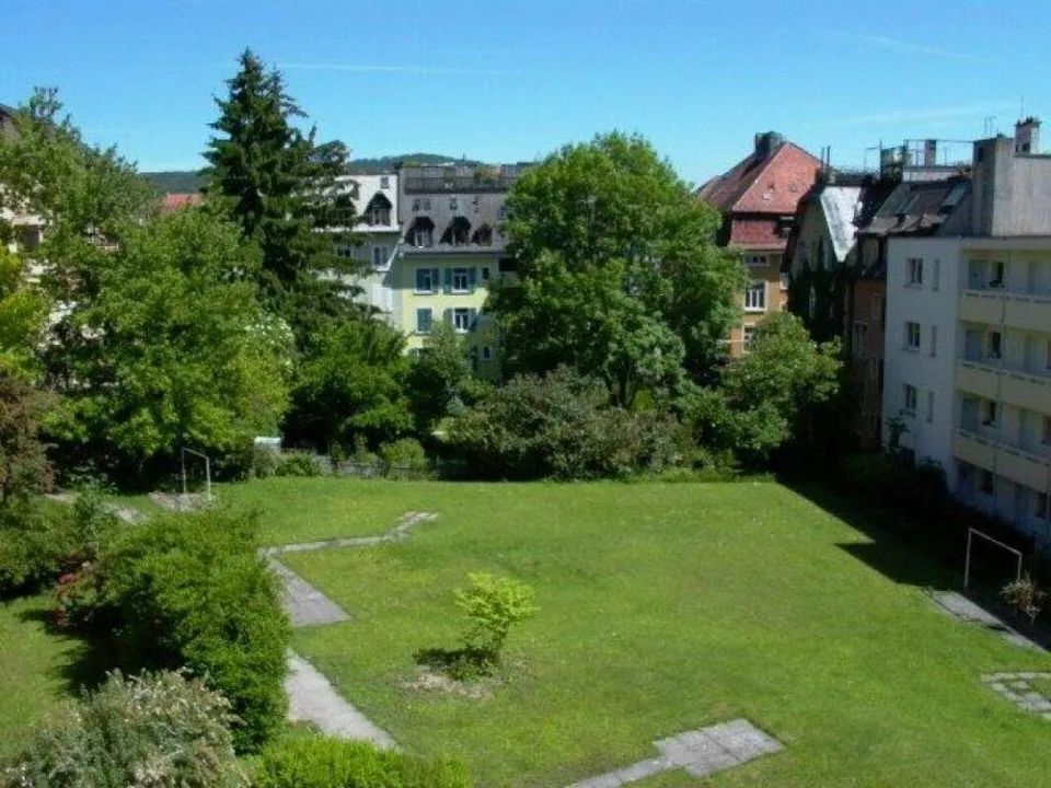 Appartamento accogliente di 1,5 locali, bella posizione con vista sul verde