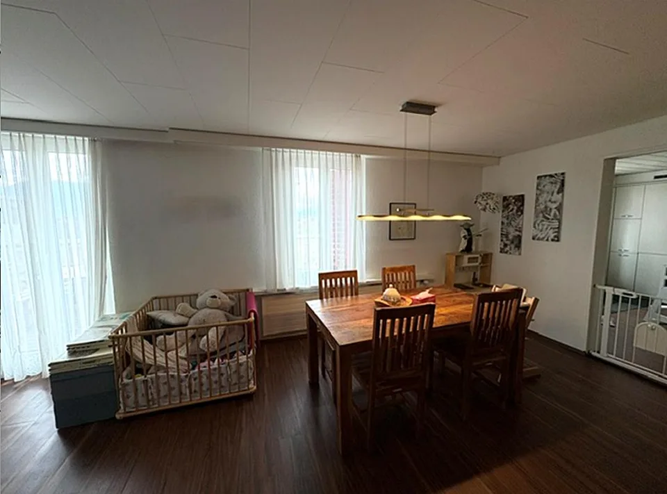 grosszügige 3.5 Zimmer Wohnung