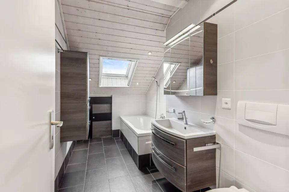 Wunderschöne durchgehende Penthousewohnung von 110 m² in 15 Minuten von den Toren Lausannes – Foto 10 von 12