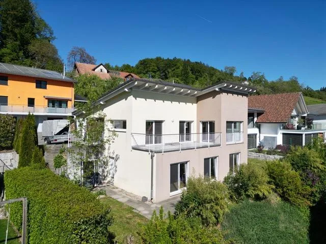 Modernes 4.5-Zimmer-Einfamilienhaus mit Weitblick, Walde AG