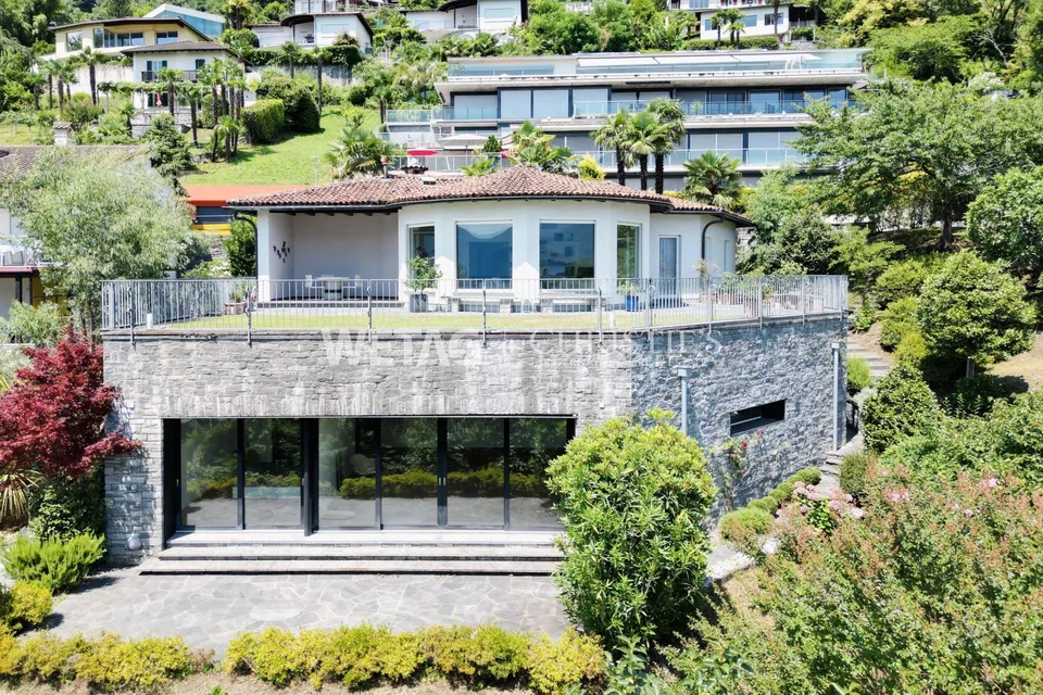 Charmante Villa im mediterranen Stil mit Garten & Seeblick in Minusio – Foto 13 von 13