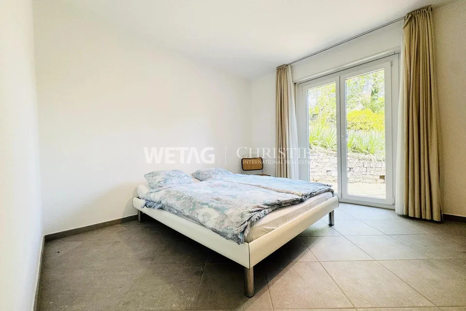 Charmante Villa im mediterranen Stil mit Garten & Seeblick in Minusio – Foto 8 von 13