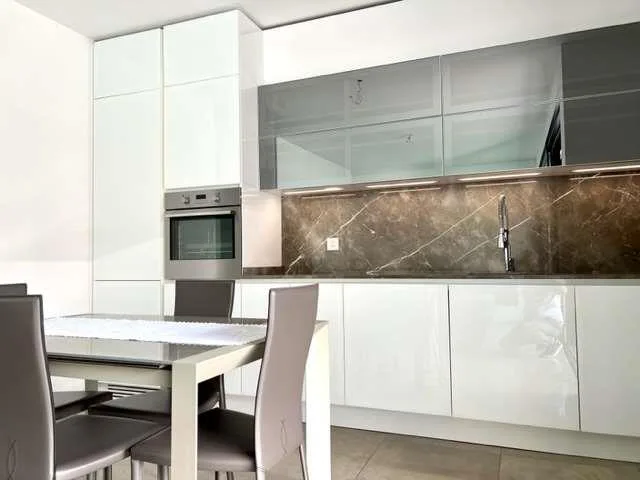 High-standard apartment with terrace