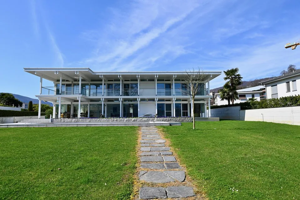 Esclusiva Villa di Lusso fronte Lago di Lugano con Darsena Privata – photo 8 of 30
