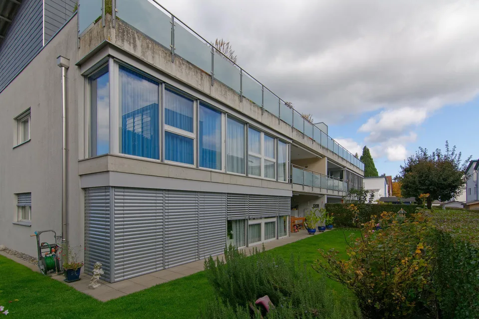 Appartement ensoleillé de 5,5 pièces avec ascenseur au 1er étage