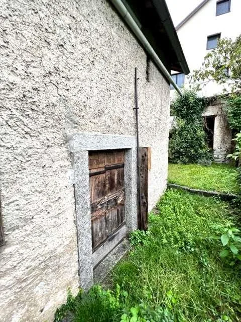Geräumiges Tessiner Haus mit 6,5 Zimmern und Garten