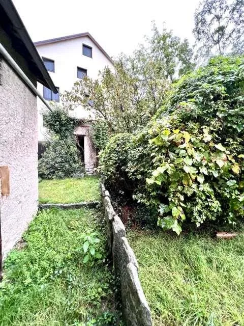 Spaziosa casa ticinese 6,5 locali con giardino