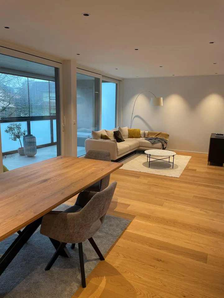 Investitionschance: Moderne 4.5 Zimmer Wohnung mit hervorragender V...