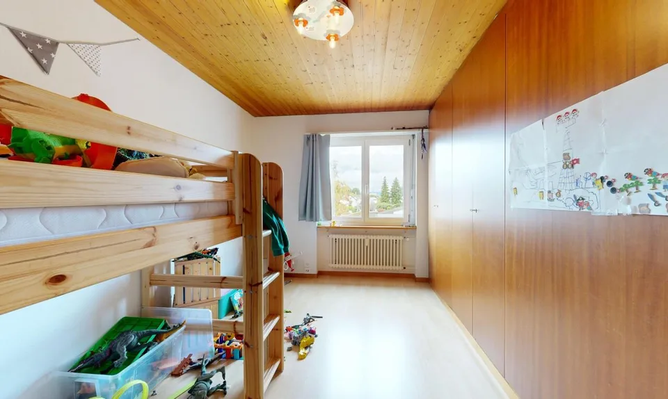 Preiswerte Dachwohnung mit Weitsicht an ruhiger Lage – Foto 10 von 18