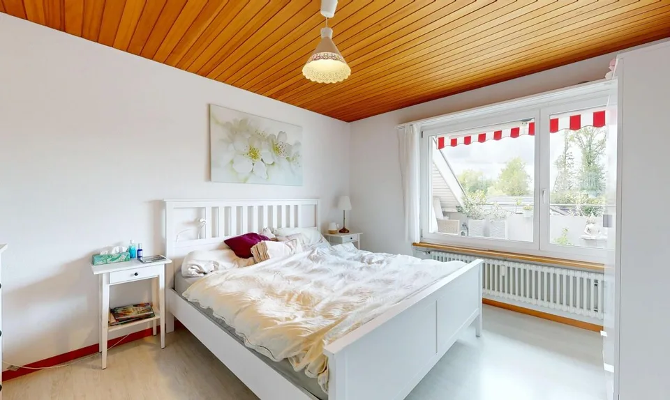 Preiswerte Dachwohnung mit Weitsicht an ruhiger Lage – Foto 8 von 18