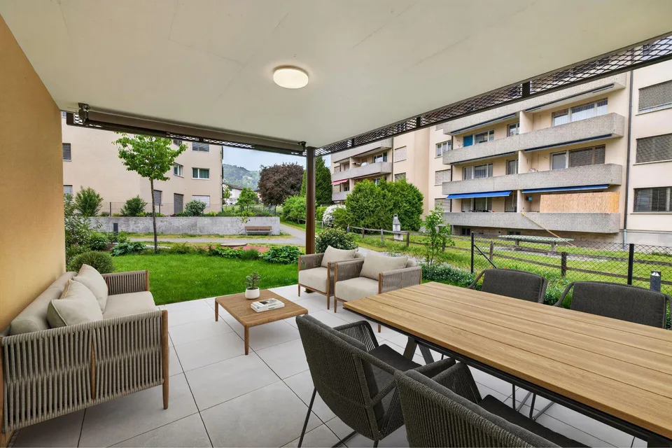 Appartamento nuovo di alta qualità con giardino privato in posizione centrale
