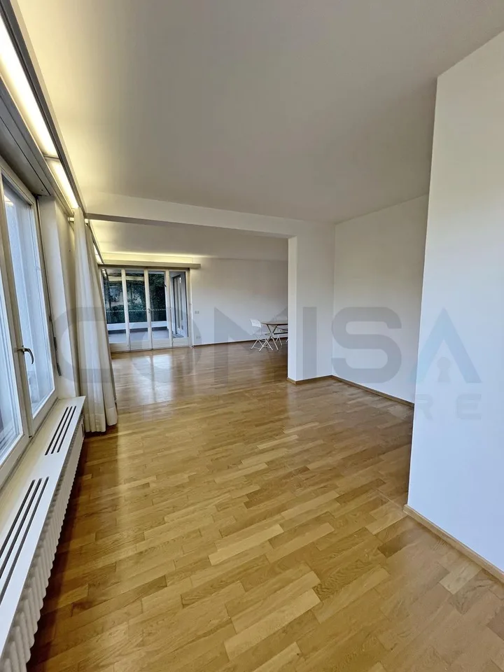 Agra - Collina d'Oro Große 4.5-Zimmer-Wohnung im Grünen