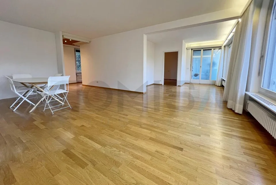 Agra - Collina d'Oro Große 4.5-Zimmer-Wohnung im Grünen