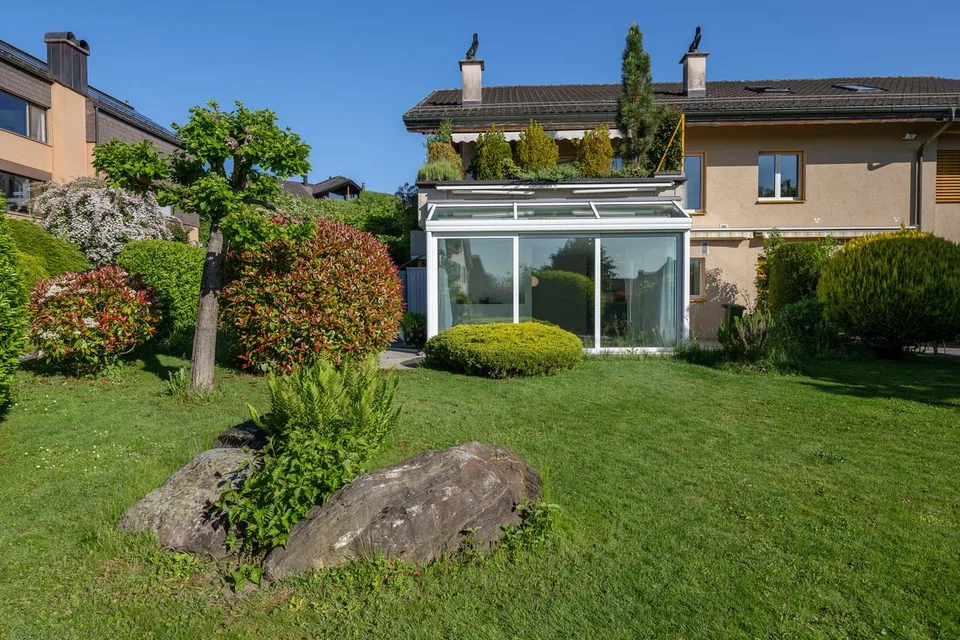 Lichtdurchflutete 3.5-Zimmer Gartenwohnung mit Gestaltungspotenzial