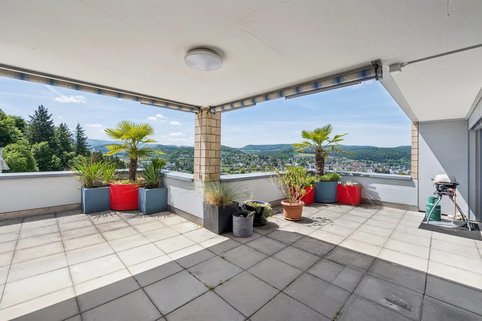 Sunny terrace apartment with panoramic view