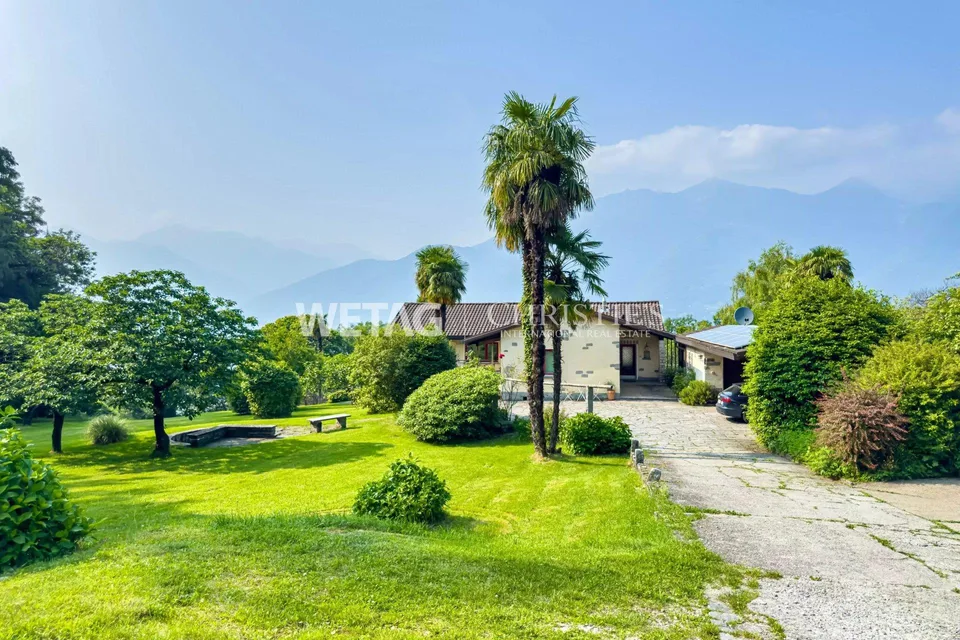 Ampia proprietà nel verde con villa principale, casa per gli ospiti e grotta indipendente, in vendita a Rivera-Monteceneri – foto 12 di 13