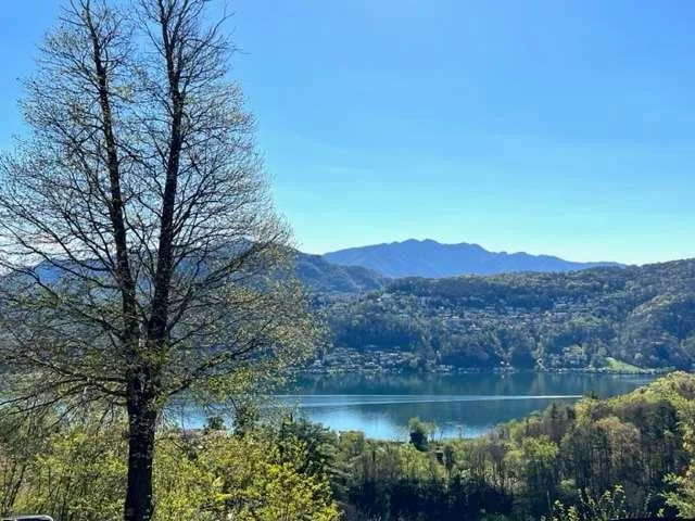 Elegantes Apartment mit Seeblick – Foto 8 von 13
