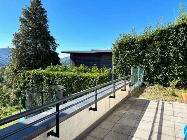 Elegantes Apartment mit Seeblick – Foto 6 von 13