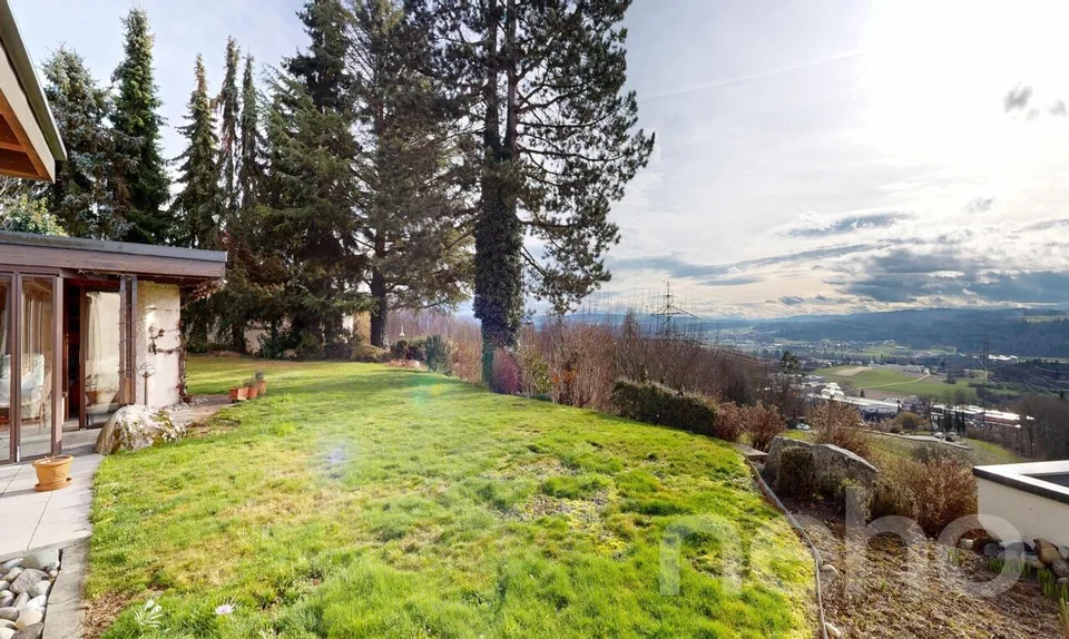 Spacious Living in Unobstructed View Location – photo 7 of 19