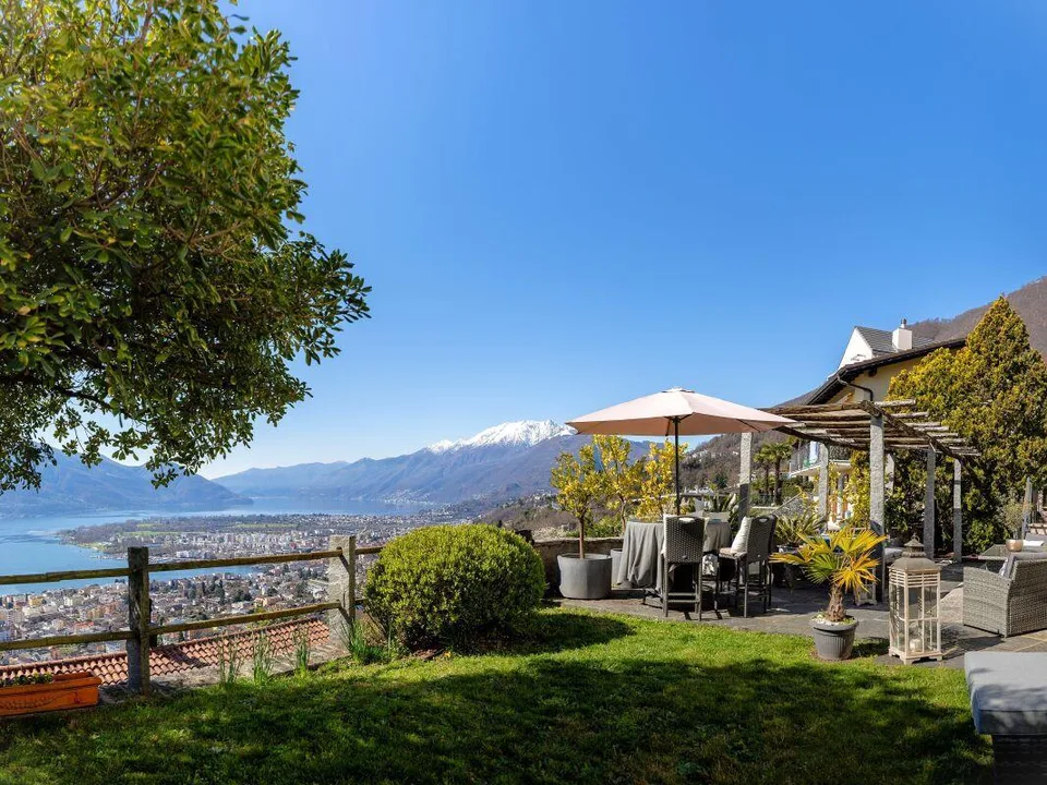 Traumvilla in Brione sopra Minusio