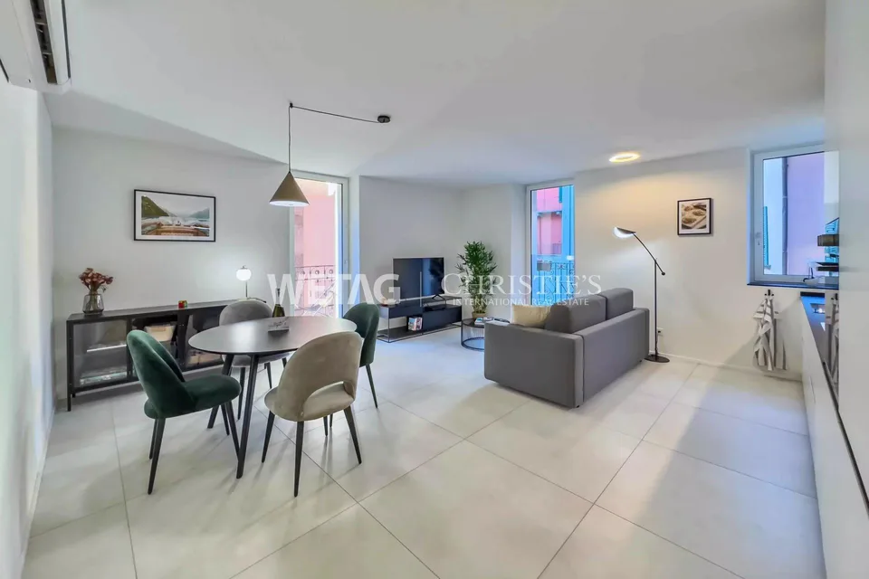Residenza con 4 appartamenti & 2 spazi commerciali in vendita nella vicinanza immediata della passeggiata del lago ad Ascona – foto 9 di 12