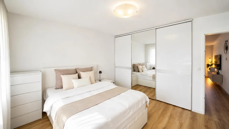 Wohnen zwischen See und Stadt - gepflegte 4.5-Zimmer-Wohnung nur wenige Schritte vom Greifensee entfernt – Foto 6 von 13
