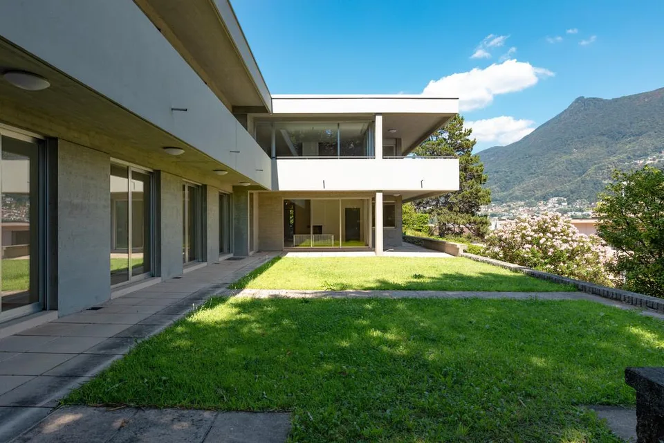 Generosa villa in zona strategica