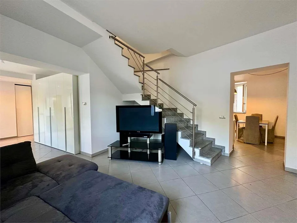 Appartamento Duplex Completamente Riattato - Nucleo di Capolago