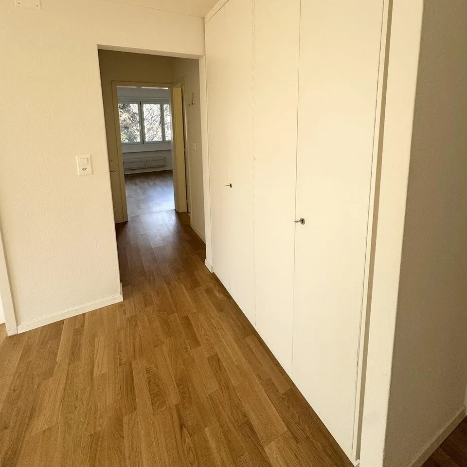 1 mese di vita gratuito e 1 anno di parcheggio gratuito!