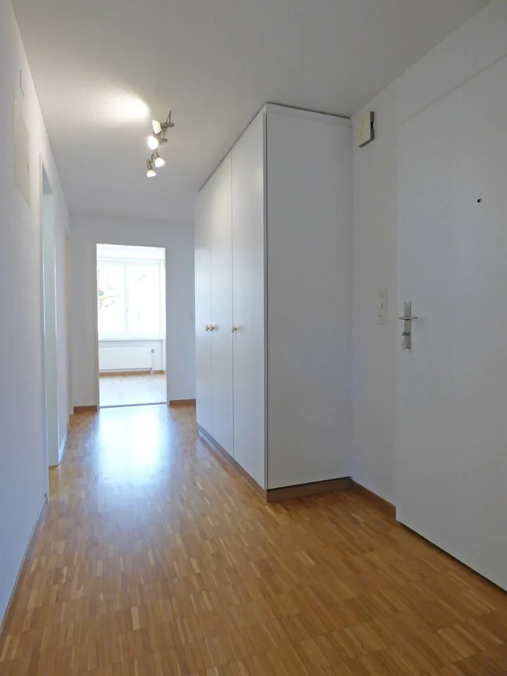 Appartement confortable dans un quartier résidentiel populaire - limité jusqu'au 31.10.2027 !