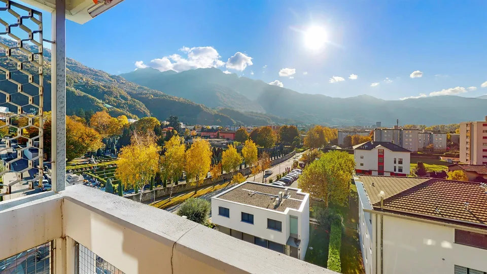 Luminoso monolocale con terrazzo in posizione strategica