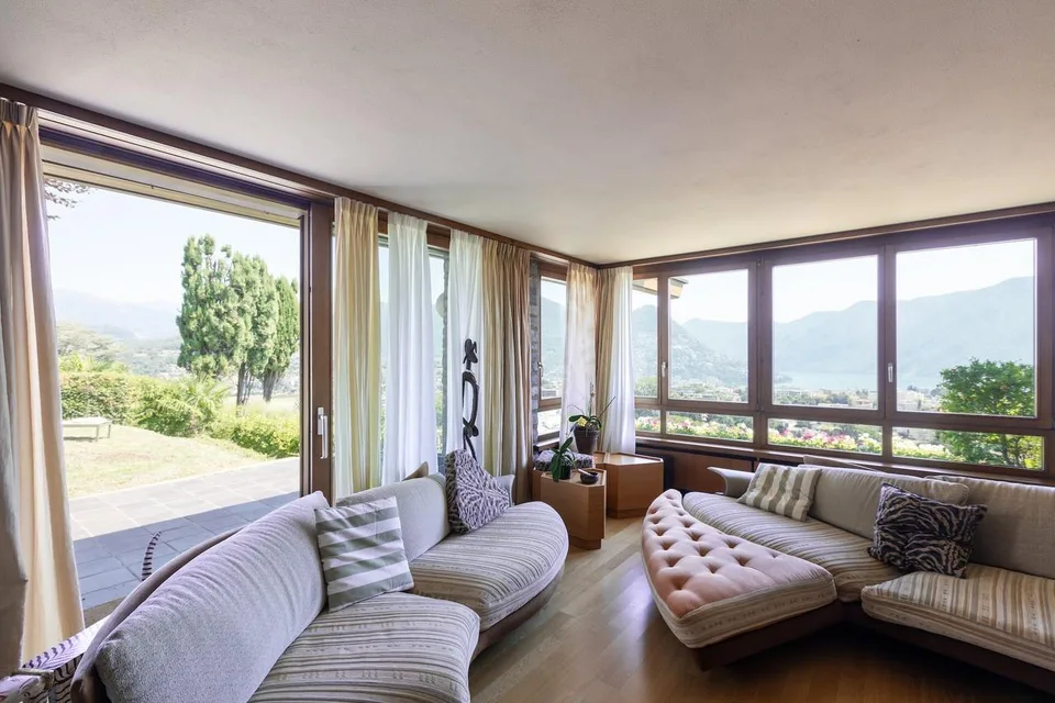 VILLA CON VISTA LAGO – foto 8 di 13