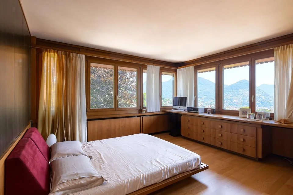 VILLA CON VISTA LAGO – foto 9 di 13