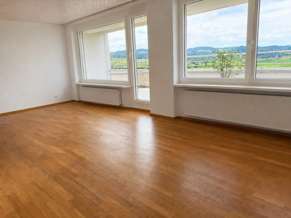4.5 Zimmer Attikawohnung mit grosser Terrasse