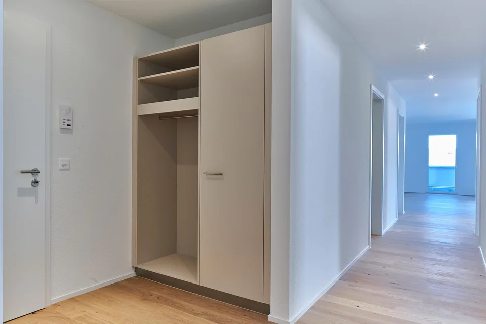 Hochwertige, sonnige 4.5 Zimmer-Attikageschoss-Wohnung mit Terrasse