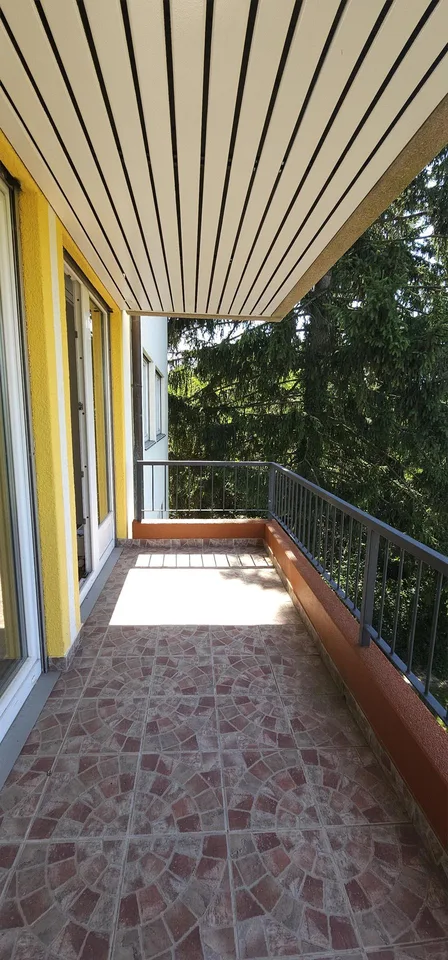 Appartamento di 5 locali ristrutturato in posizione ben collegata