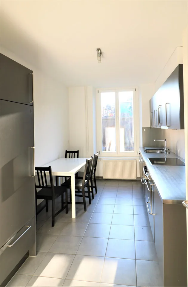 Moderne Wohnung direkt im Zentrum/Appartement moderne en plein centre