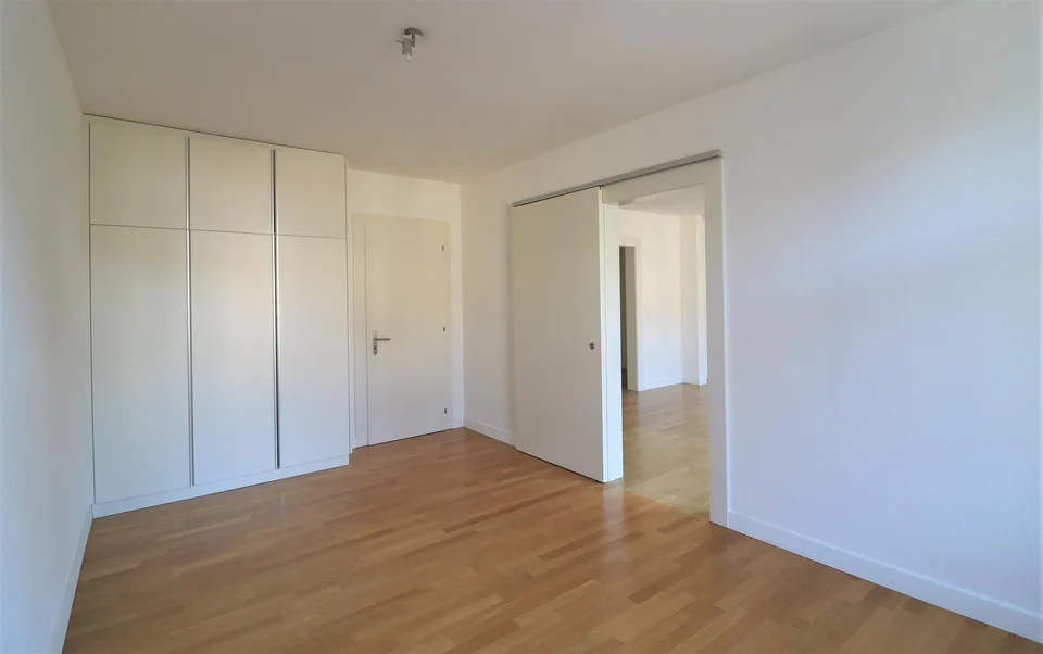 Moderne Wohnung direkt im Zentrum/Appartement moderne en plein centre