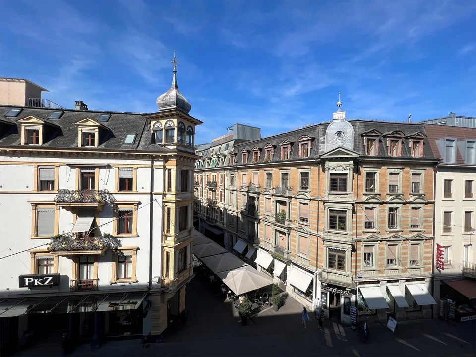 Moderne Wohnung direkt im Zentrum/Appartement moderne en plein centre